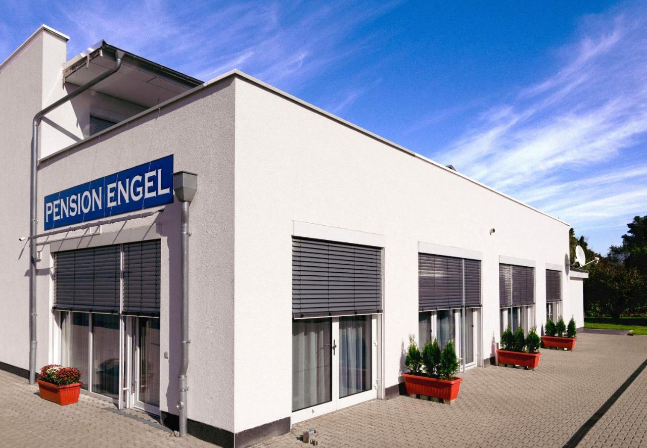 Engel Guest house *